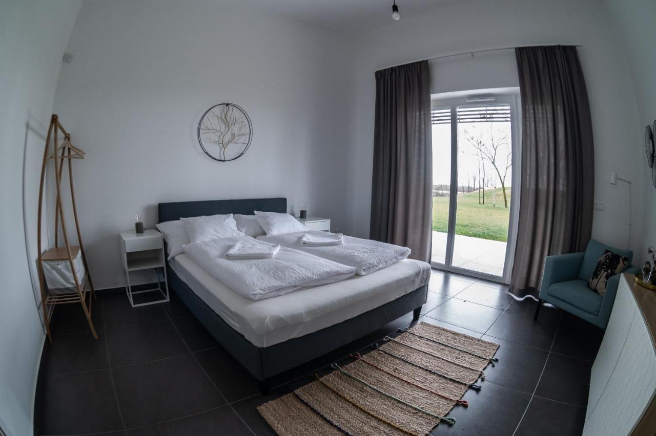 Sun City Vizisport Paradicsom Hódmezővásárhely Eksteriør bilde