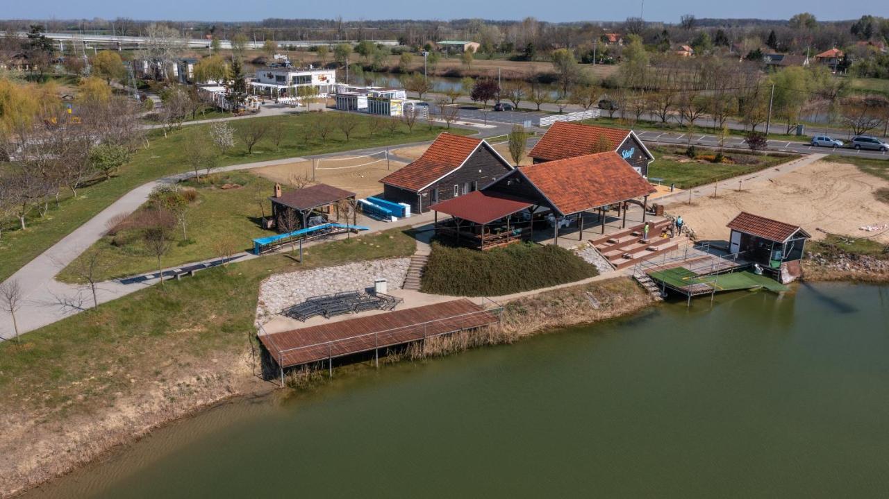 Sun City Vizisport Paradicsom Hódmezővásárhely Eksteriør bilde